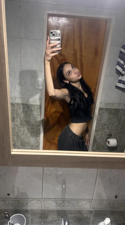 Seeking for a man who love to do cuddle all night