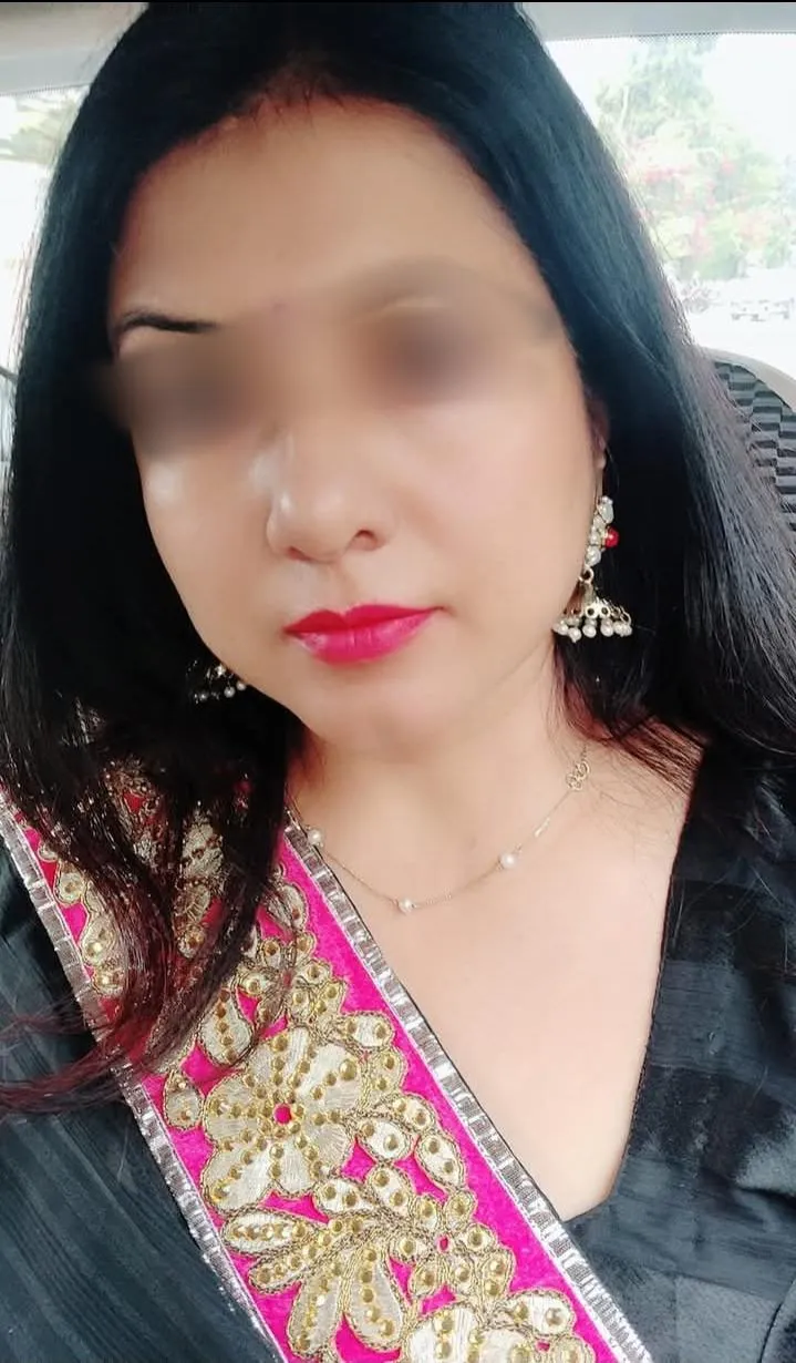 Single mother 42(F) ............