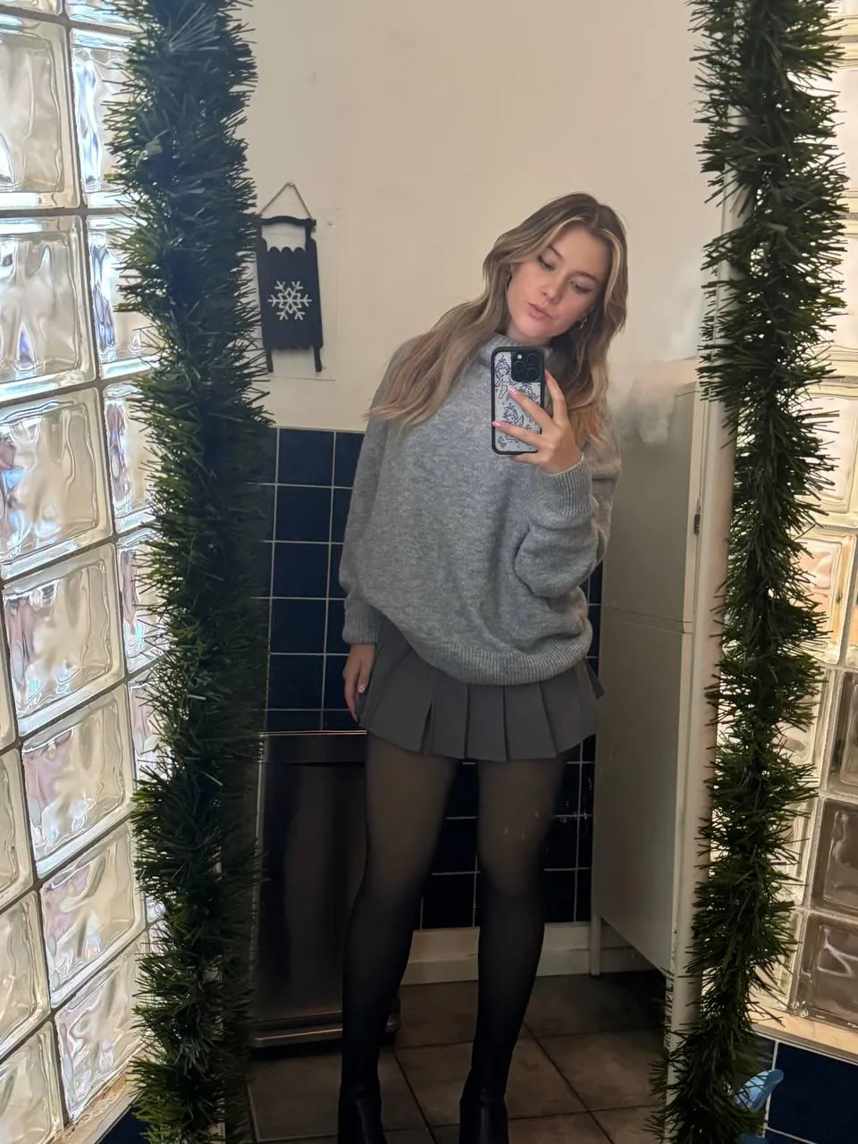 My boss loves stockings and skirts on fridays