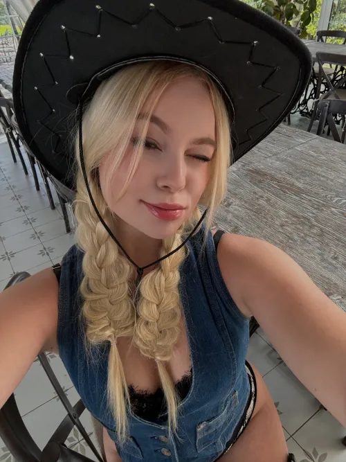 Country girl knows how to ride