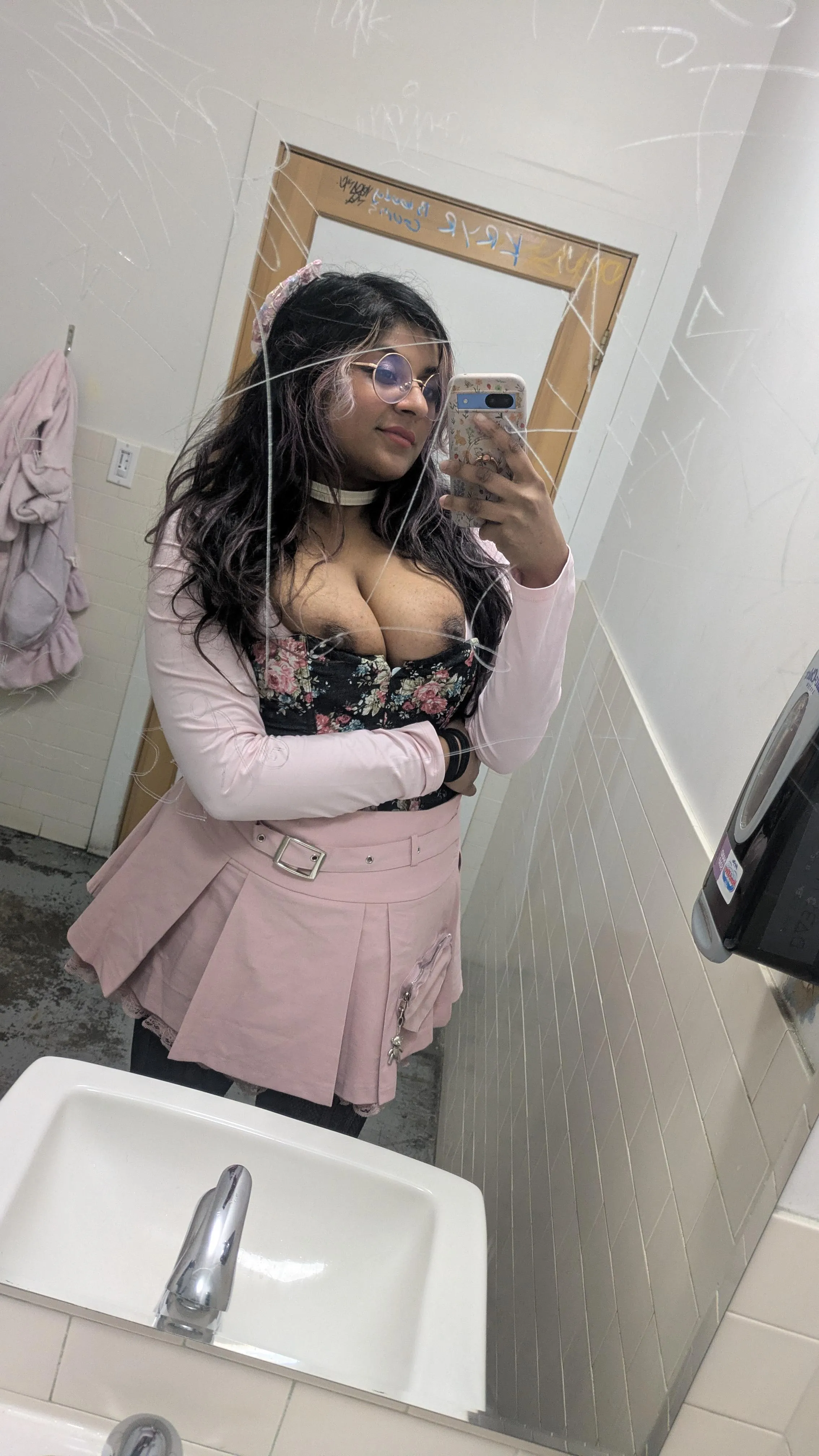 real west coast metalheads know this bathroom 👀