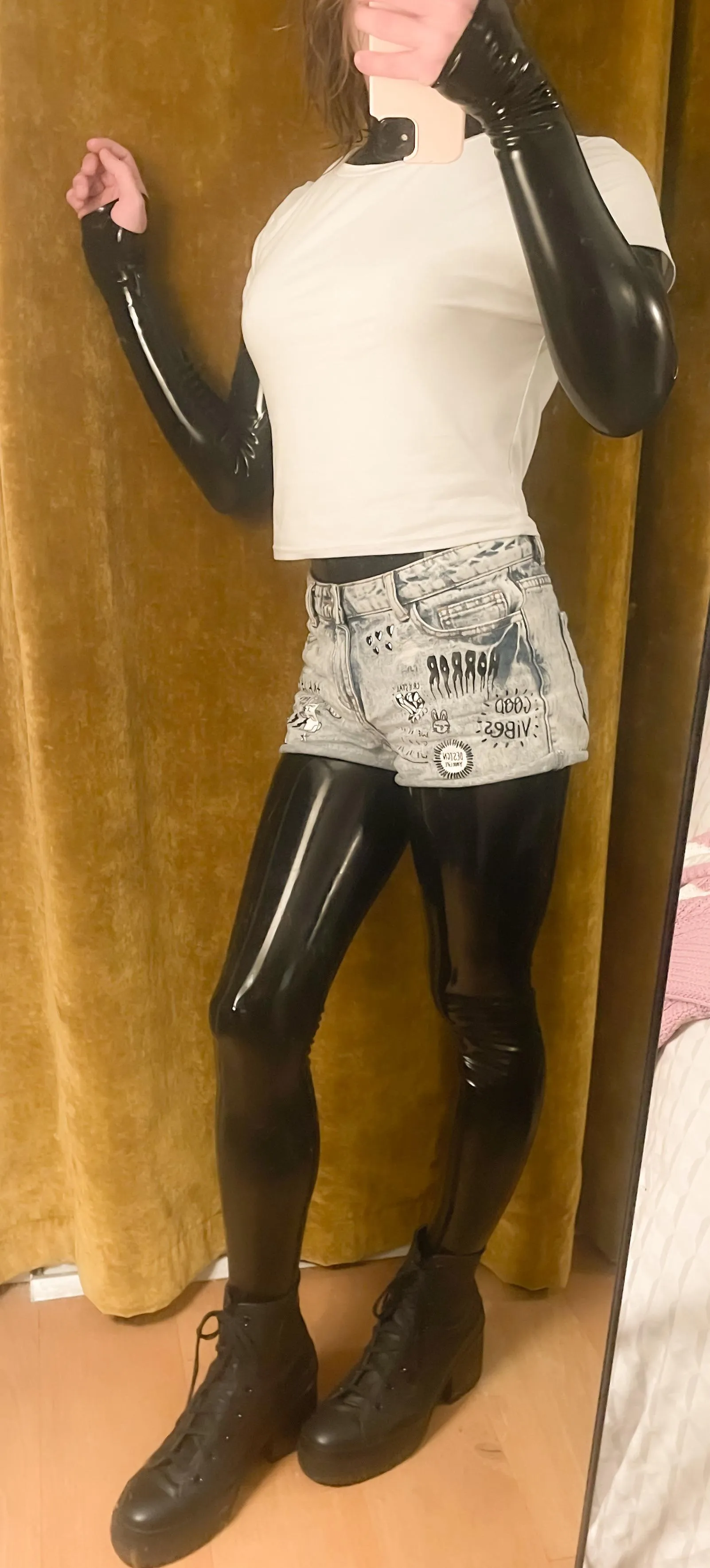 That’s gotta be my summer outfit :3