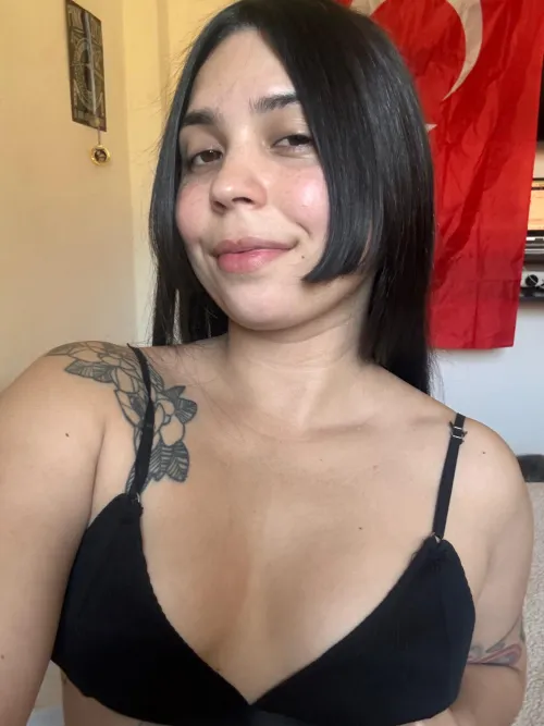 W19.. Bin übelst hässlich aber übertrieben sex süchtig.. würdet ihr mich auf Hotel date einladen? 🥹