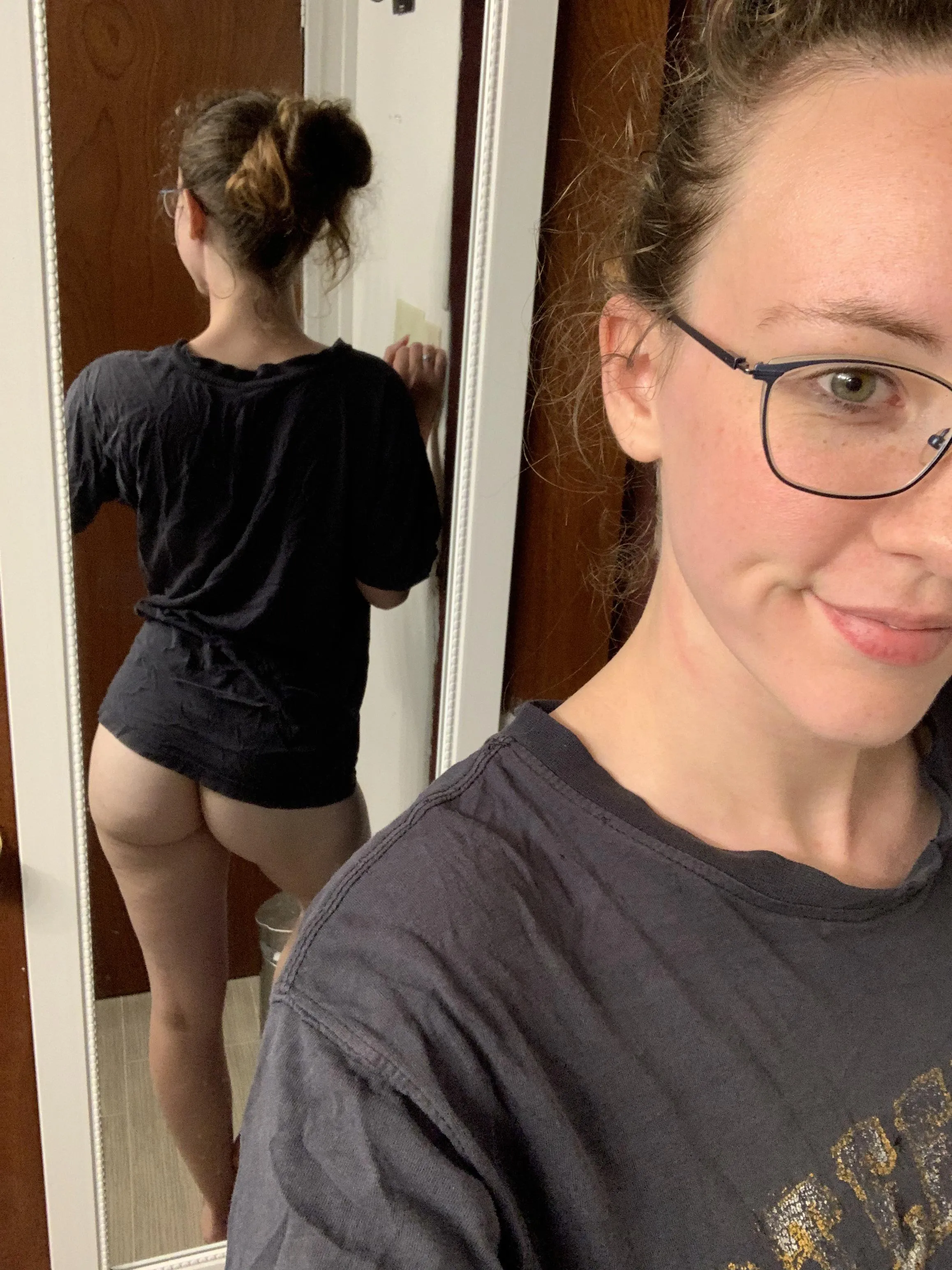 Freckles and booty go perfect together