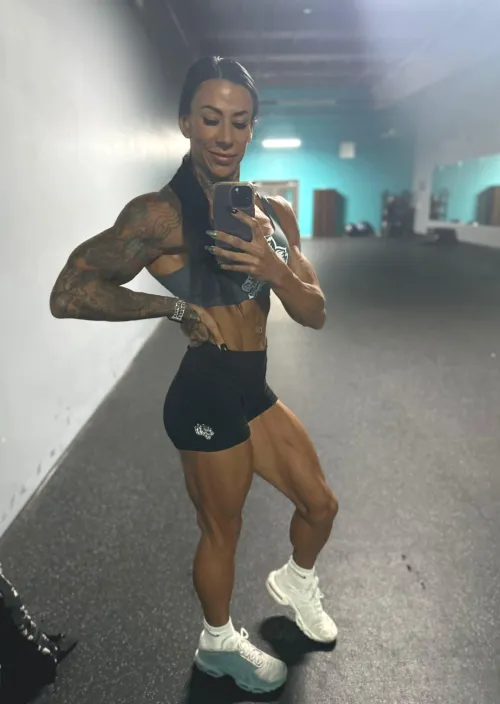 loving how fit I feel today (oc)