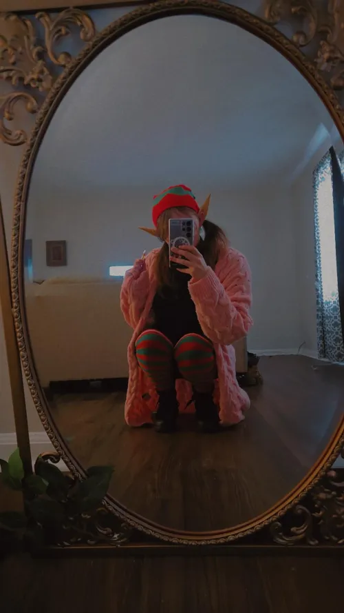 My work outfit 🎄💚❤️