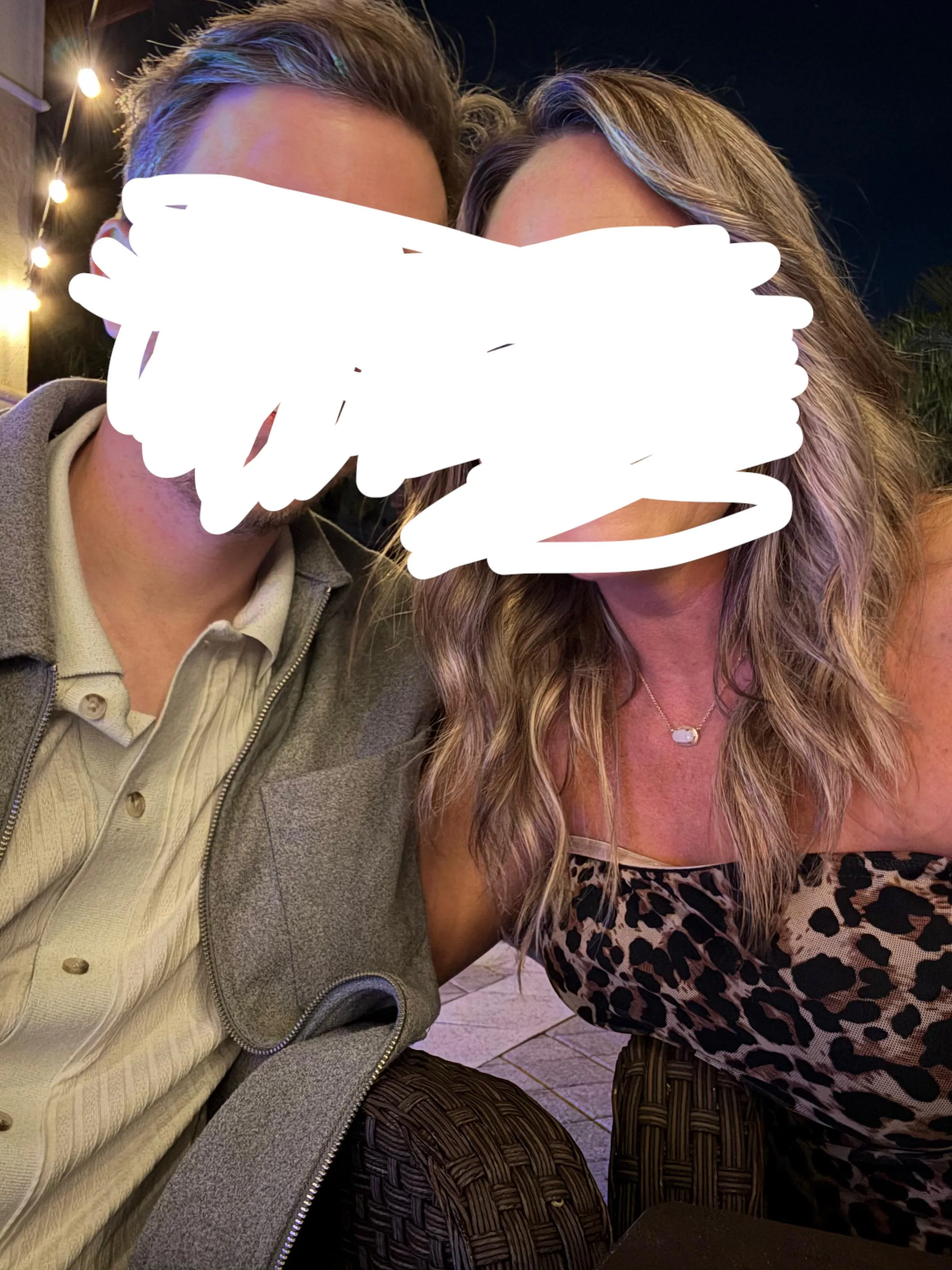 12/13 - See you all tonight! If anyone’s interested in meeting up, DM us!