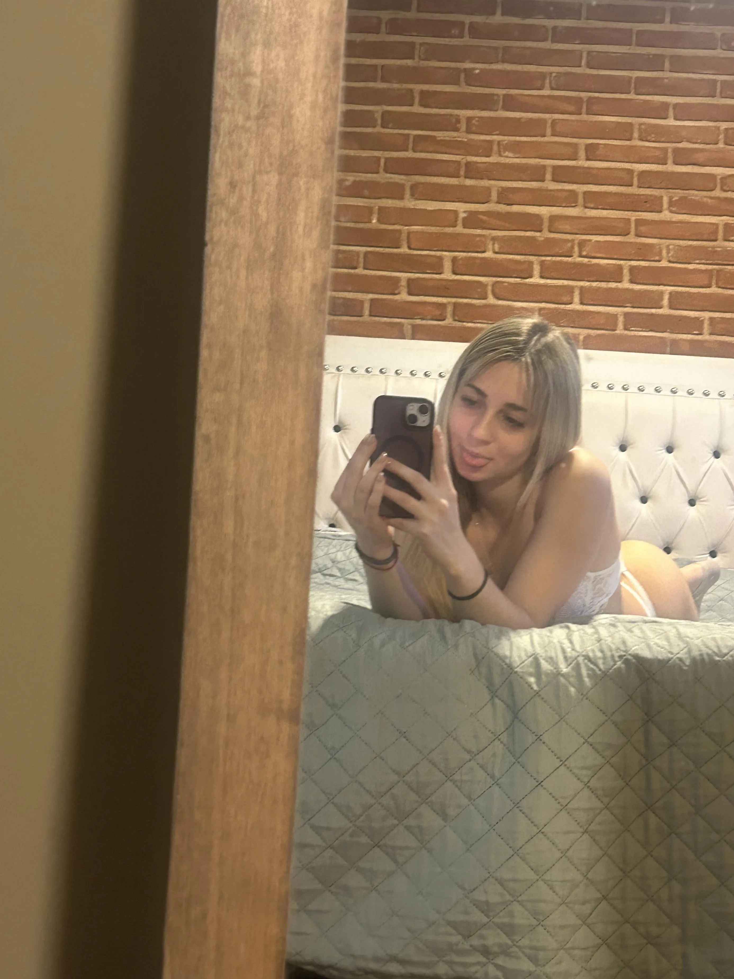 Fill me up and fuck me like I’m your personal cumhole