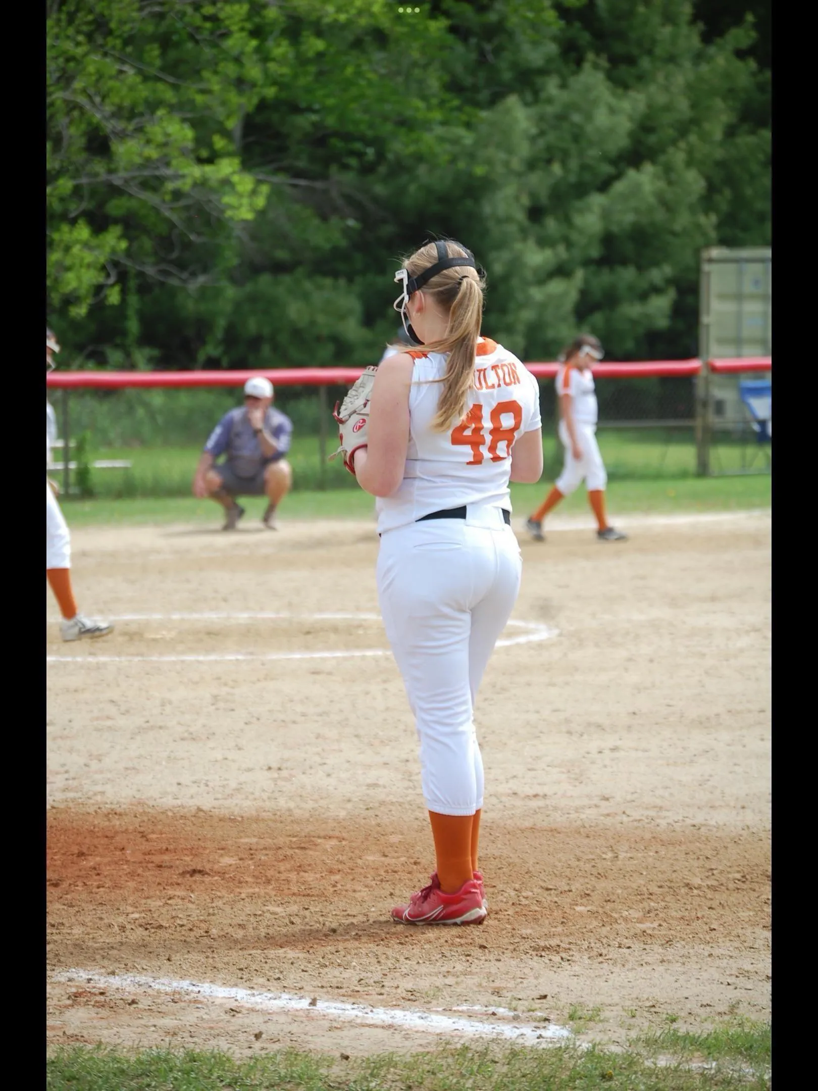 Jerking off to your sister isn’t incest, right? Especially when her ass is this fat.