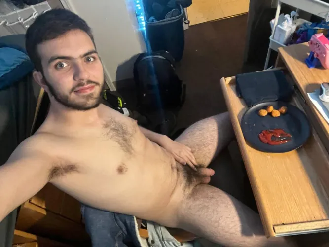 [20] nice naked dinner!