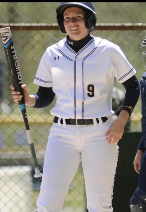 [f4a]Would you pay struggling student athlete to do a private nude photo shoot? (Not to be posted but for your personal use ;) message!