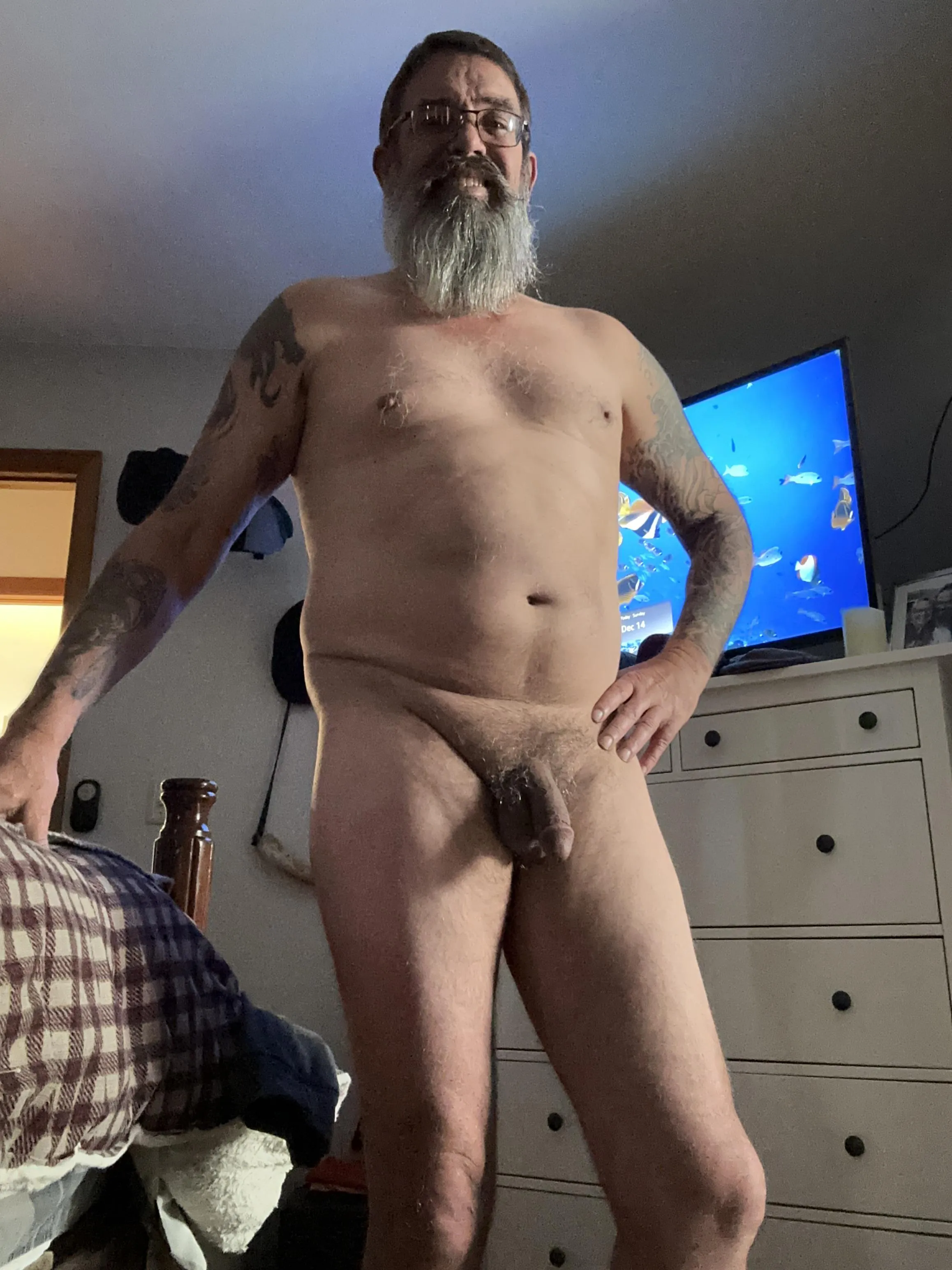 Good morning and happy Monday.