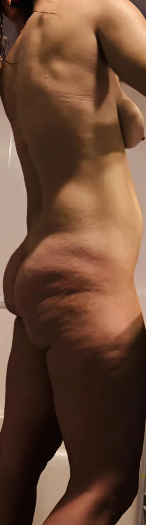 Happy Monday men! May you be toasty wherever you may roam 🥶🥰