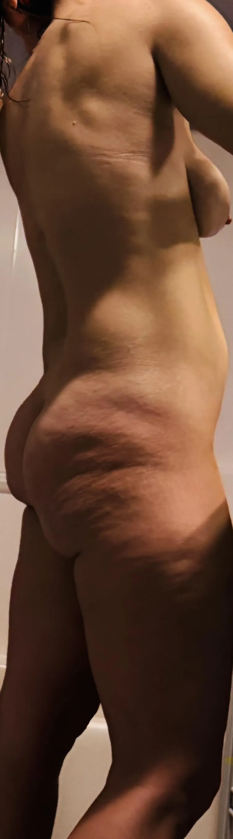 Happy Monday men! May you be toasty wherever you may roam 🥶🥰