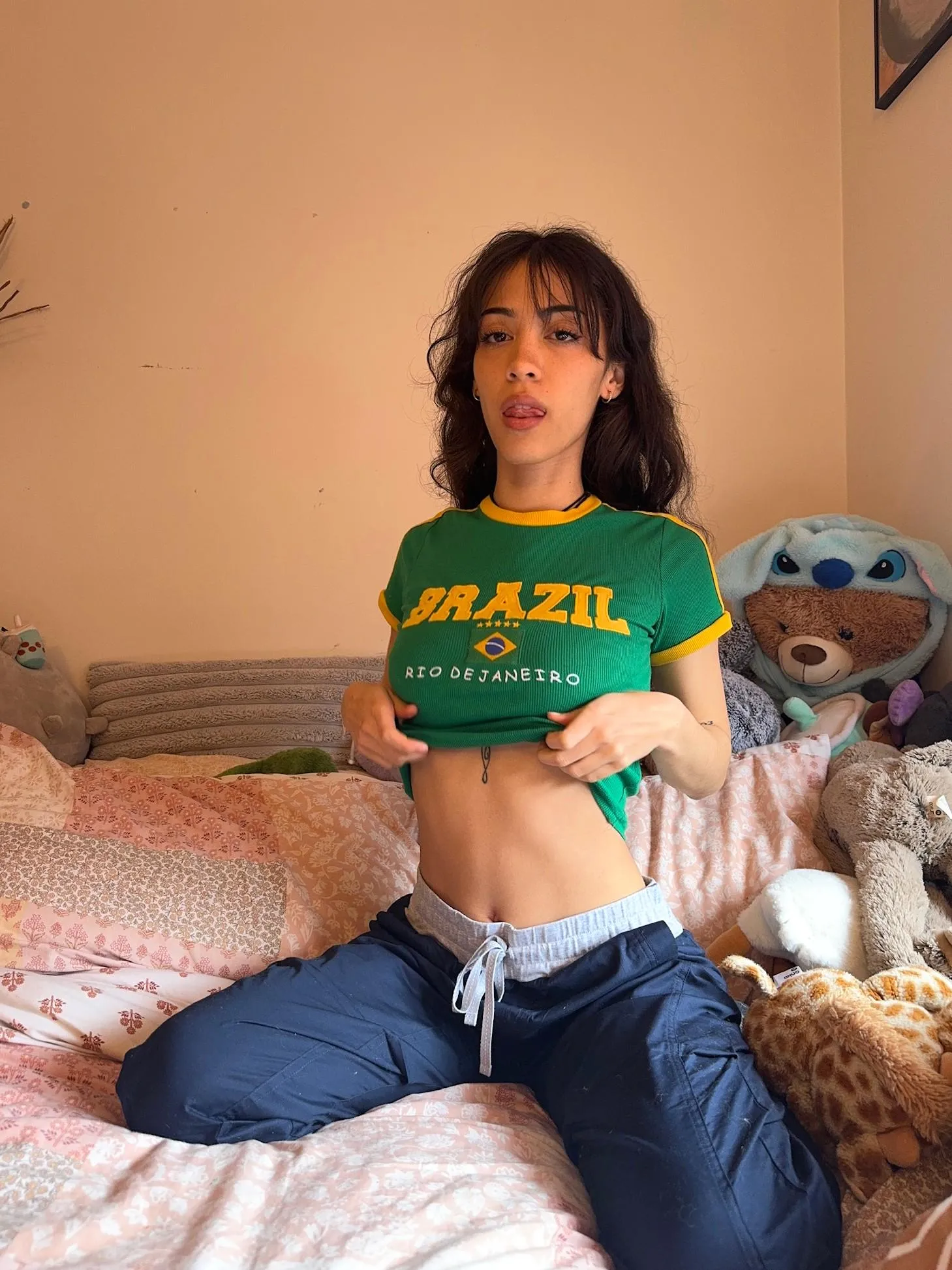 I’m just a horny lil witch who craves dick 🍆👄