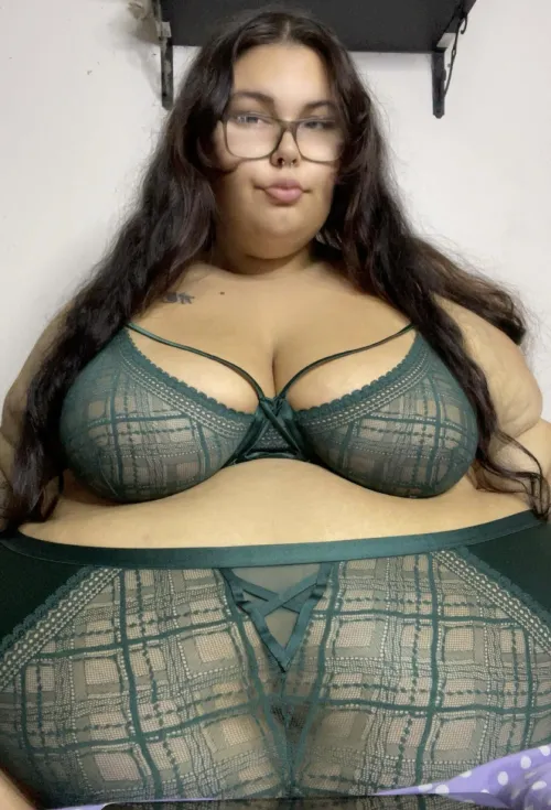 SSBBW [DOM][SWITCH][FET] so soft, so plush, so delicious, seduction begins with just the look in My eyes [SPIT][RCEPLAY][SELLING][CUSTOM][GFE][RATE][SEXT][PIC][VID][CAM]