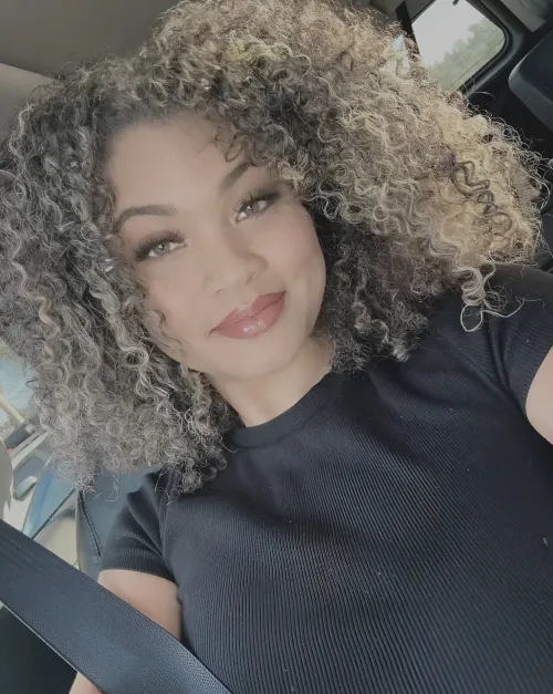 Wanna have some car sexy fun with me?