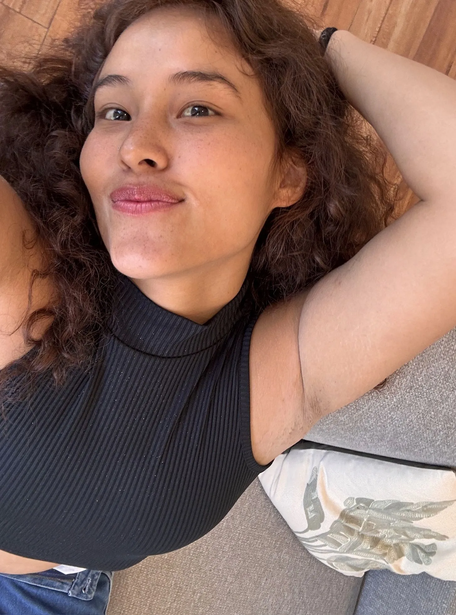 Peruvian cutie with sexy hairy pits
