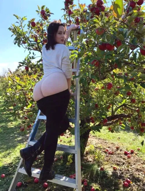 I’ll show you how to ride ;)