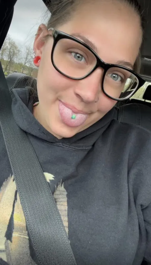 26 [F4M] #Canton - Today is the day! Anybody up for a raw creampie?