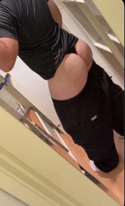 [USA](CA) #San Fran/ 21 +Visiting for fun on this firday night. Hung 🍆 dm me