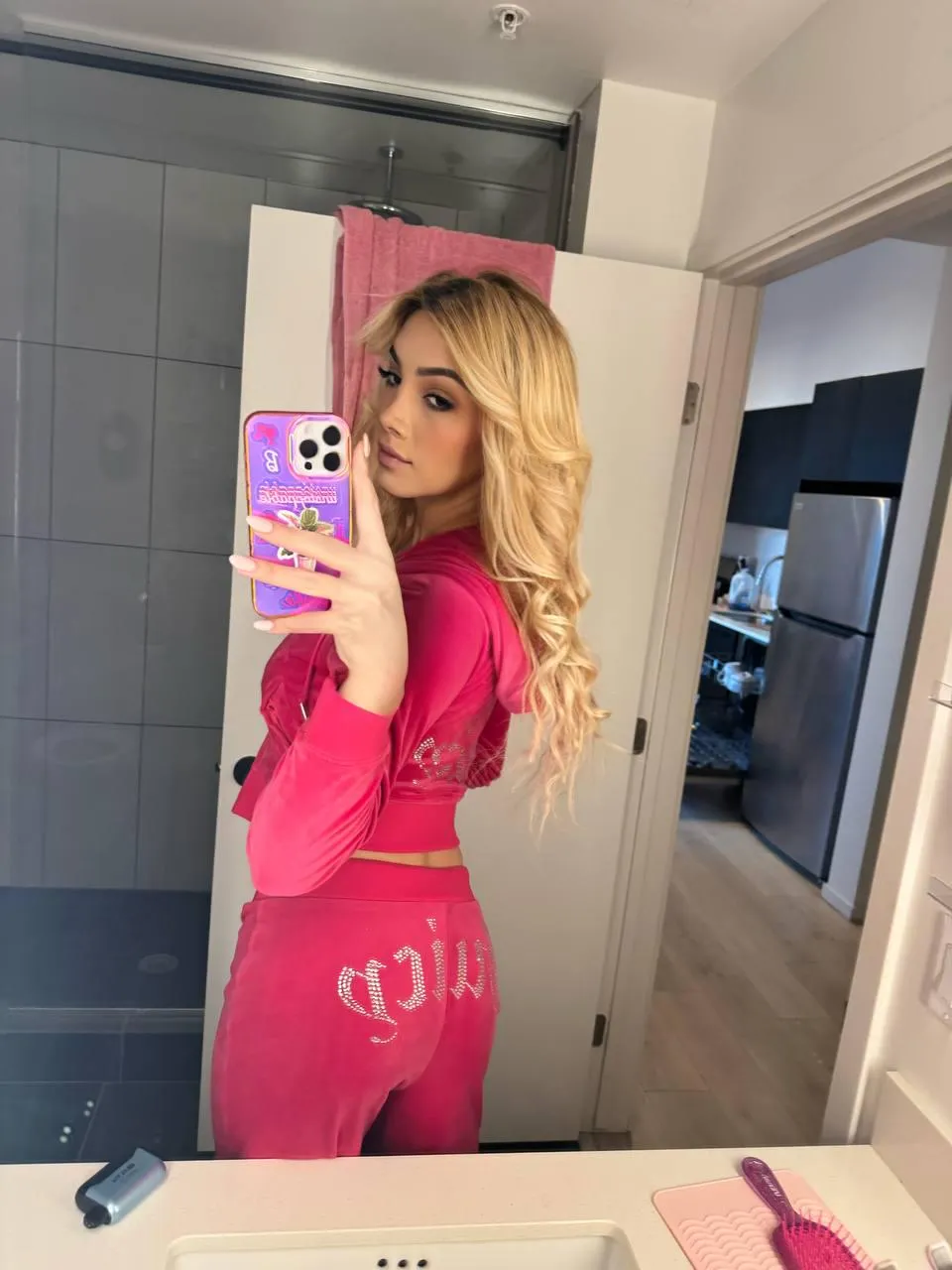 Would you continue to fuck me if you saw my balls? 🍆💫