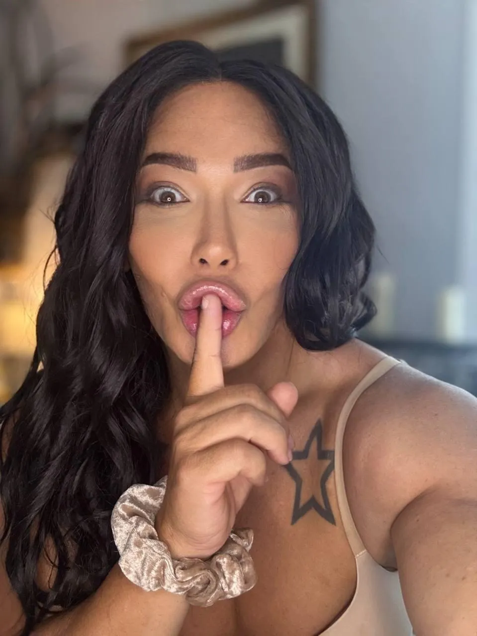 Your little sister ask you to suck her cock, what do u reply 😋