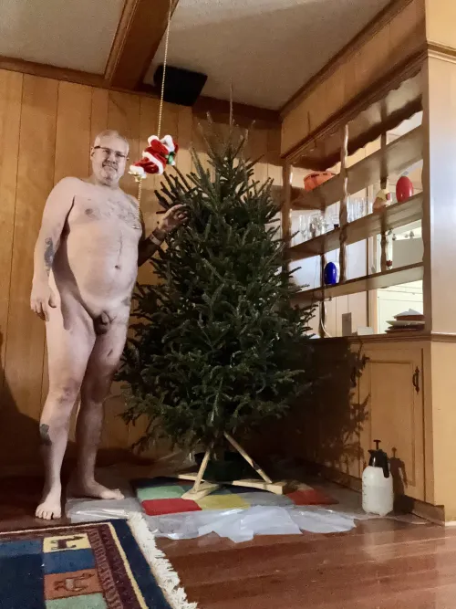 Waiting for family coming cross-country to help us decorate.