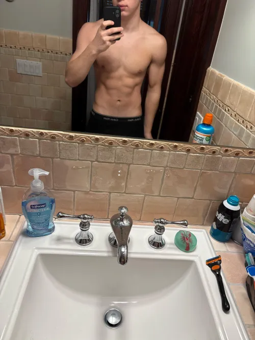 [18] my abs look better with no underwear on