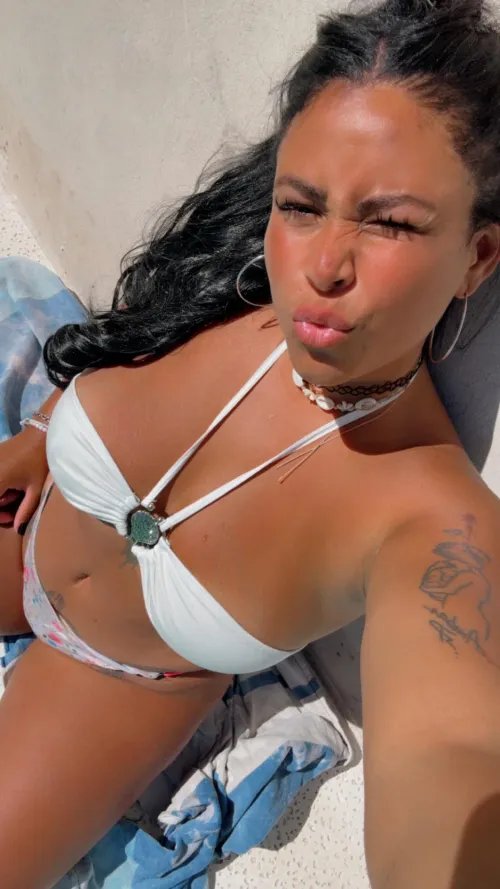 37f mombod in bikini