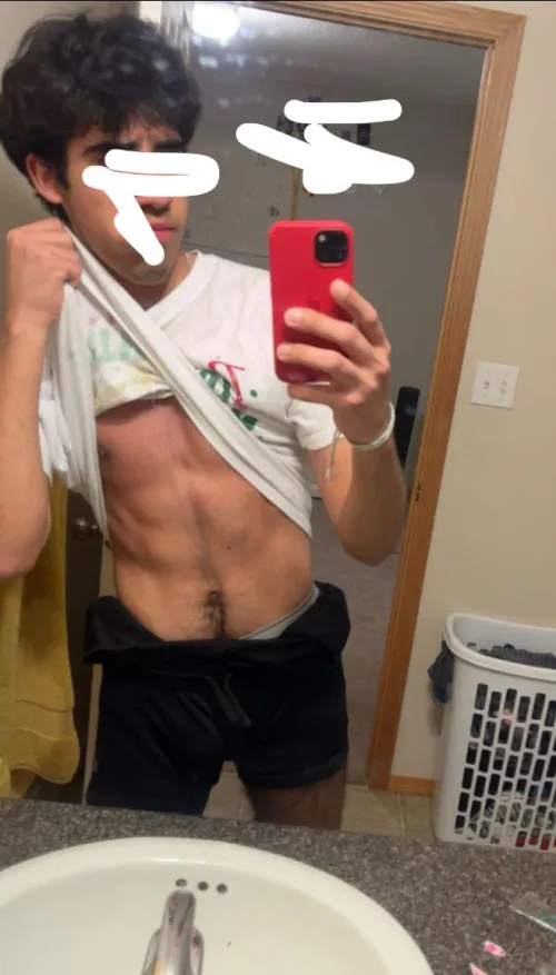 College athlete. Bros hmu