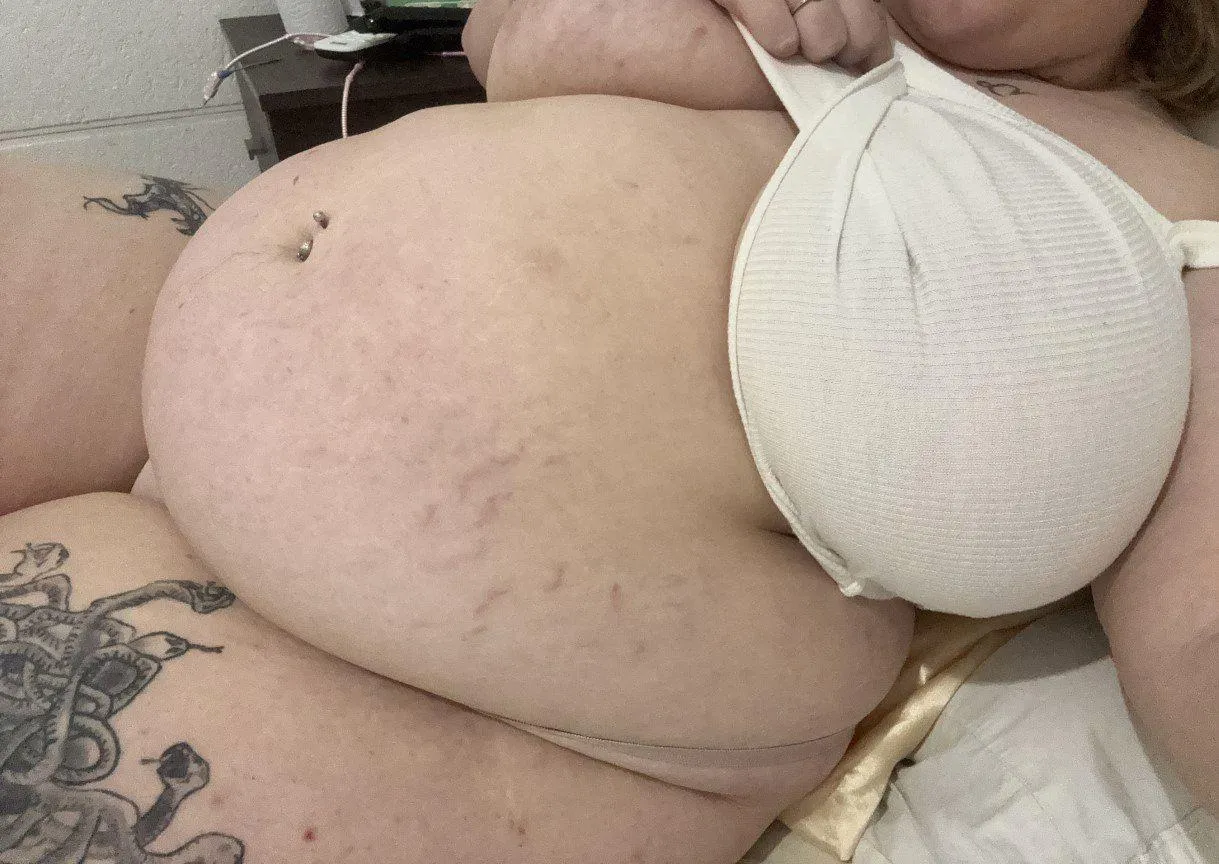 They say Christmas is about joy, so why are my fat hanging belly this excited?