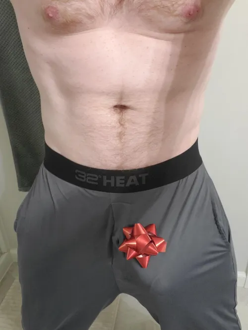 [34] Santa dropped off a gift for you. Open it and see if you like it