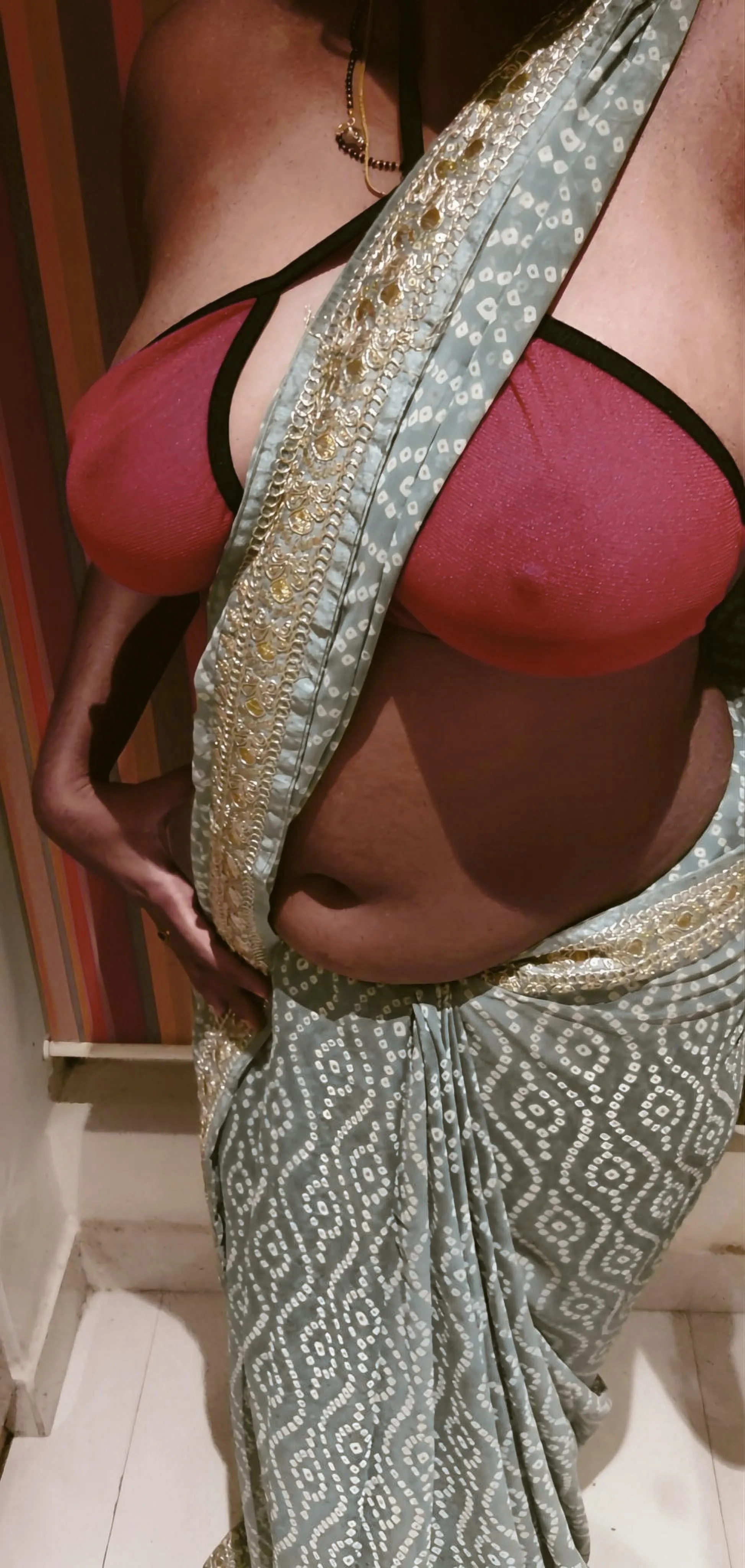 First night (RP) with strangers always hits different in this outfit 😍