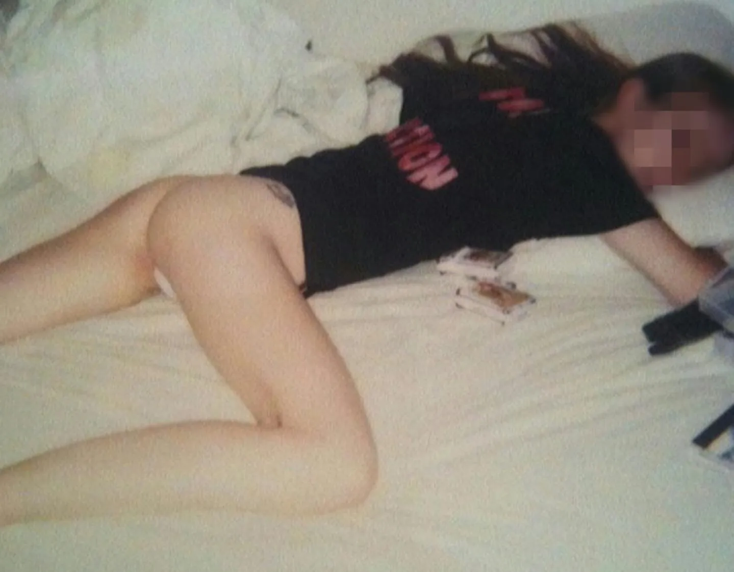 Girlfriend/Wife [ 1994,20 ]