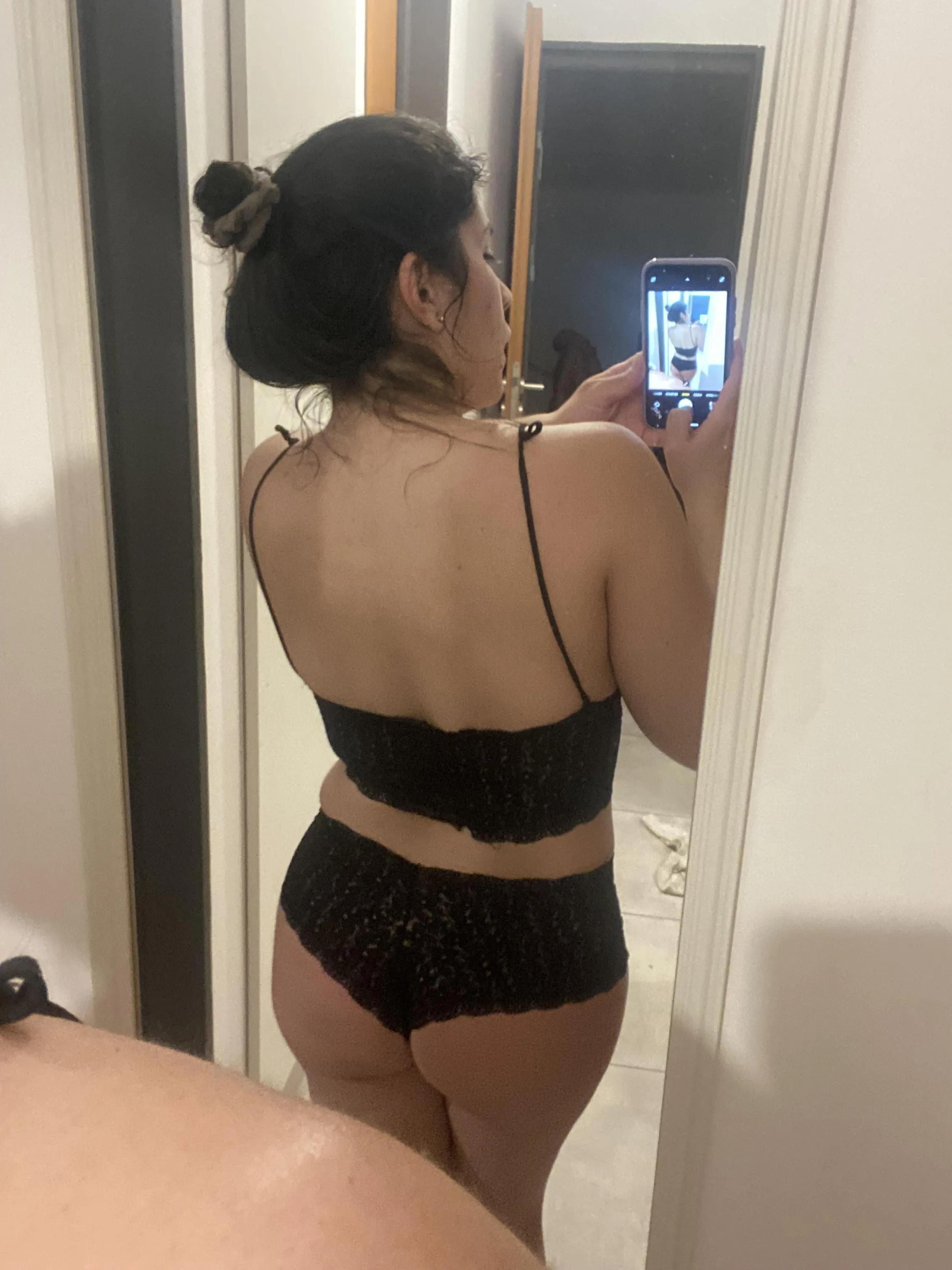 Look what I have around here an ass that is getting up