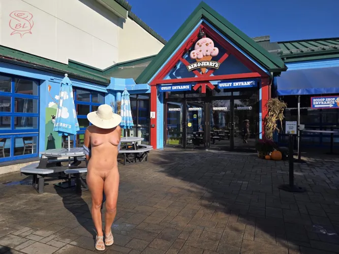 Peace, Love & Ice Cream ☮️❤️&🍨