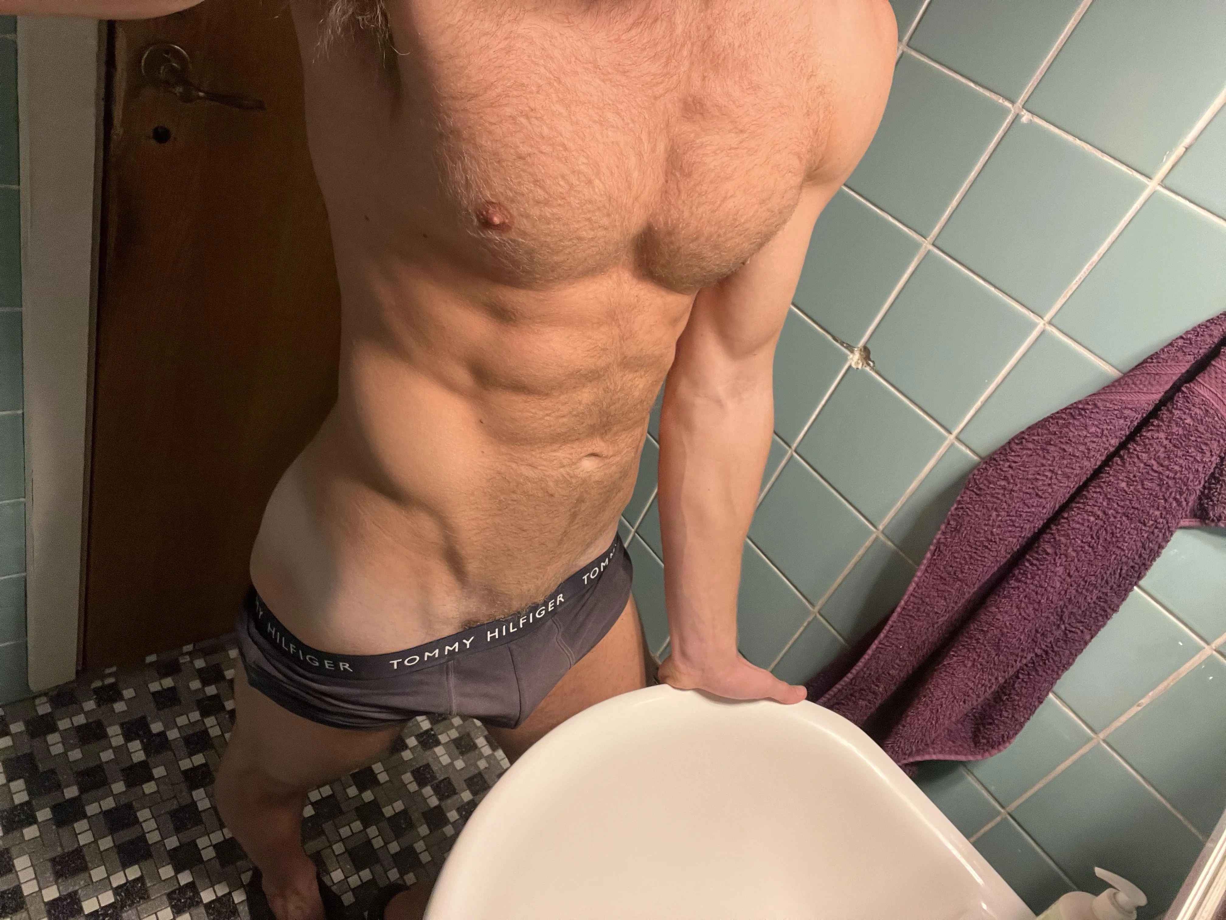 A quick selfie before going to bed😴