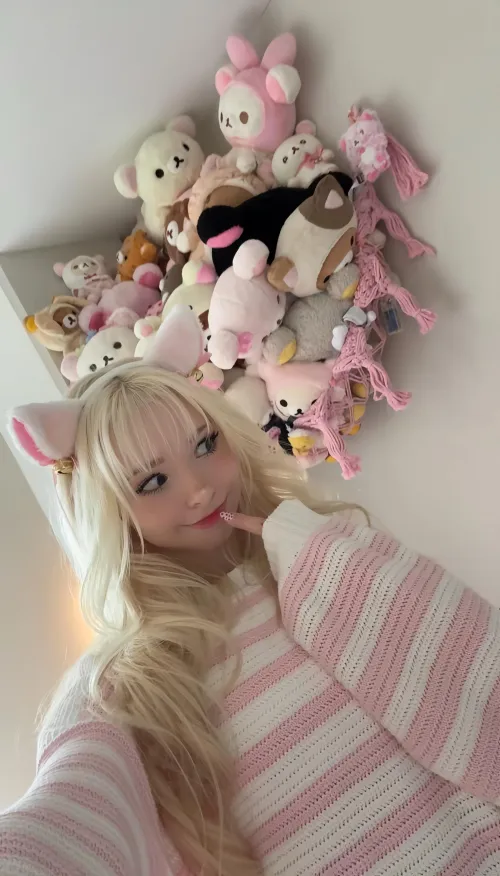 Catgirl by pockycats