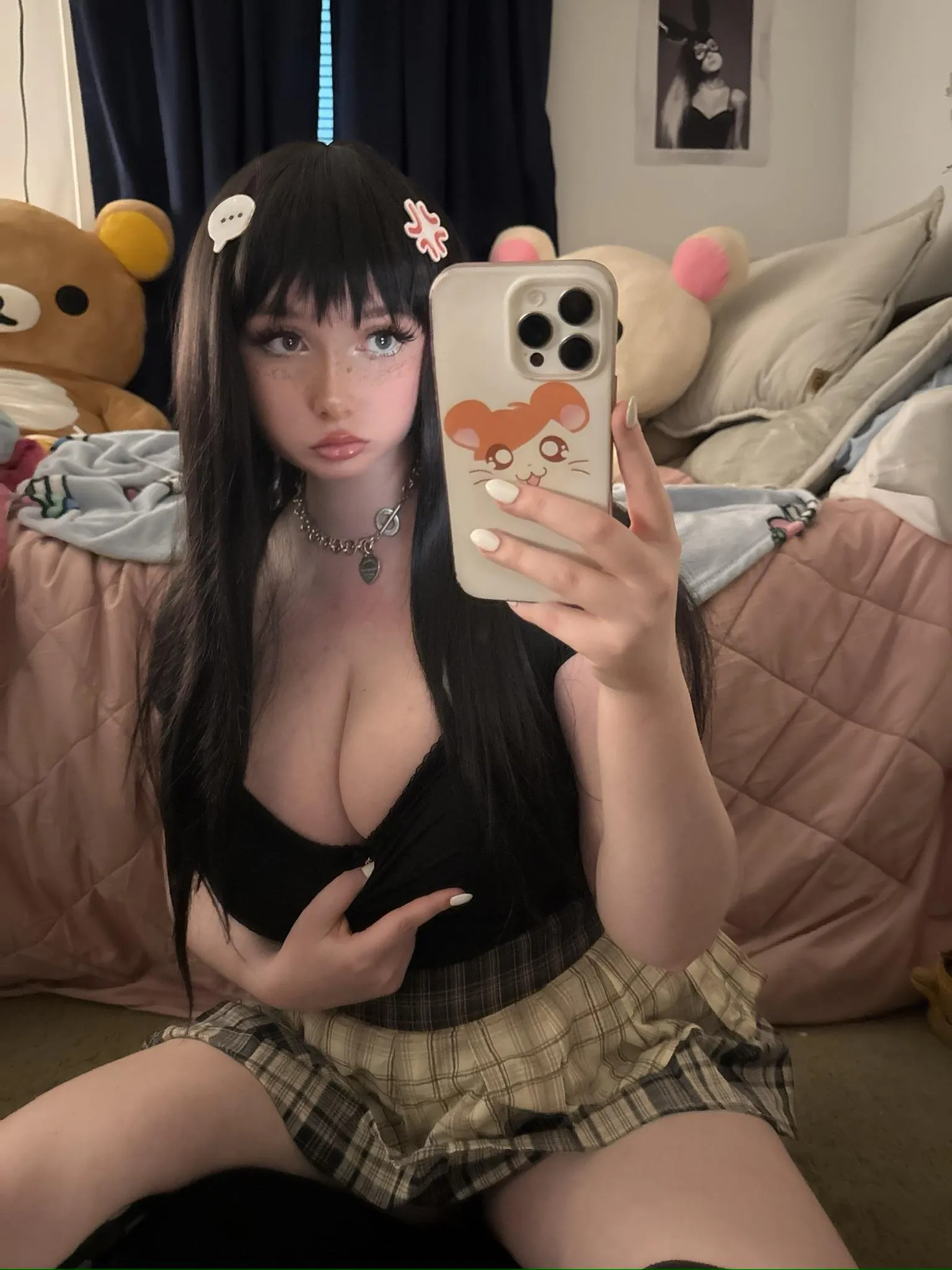 do u wanna pull down this top with ur hands? or ur teeth ;)