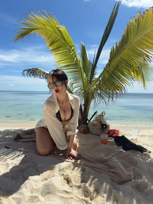 suns out, boobs out (kinda)