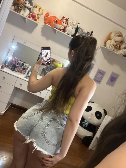 are you ready for this cutie in jeans?