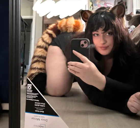 Can I send you selfies like this while you work? 🤭