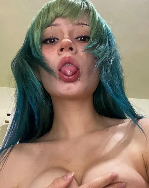 I can be your fav onlyfans friend