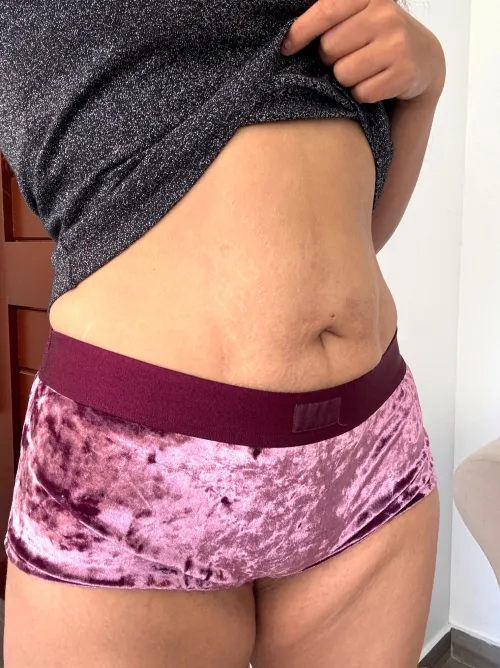 I love having this sexy natural latina bod