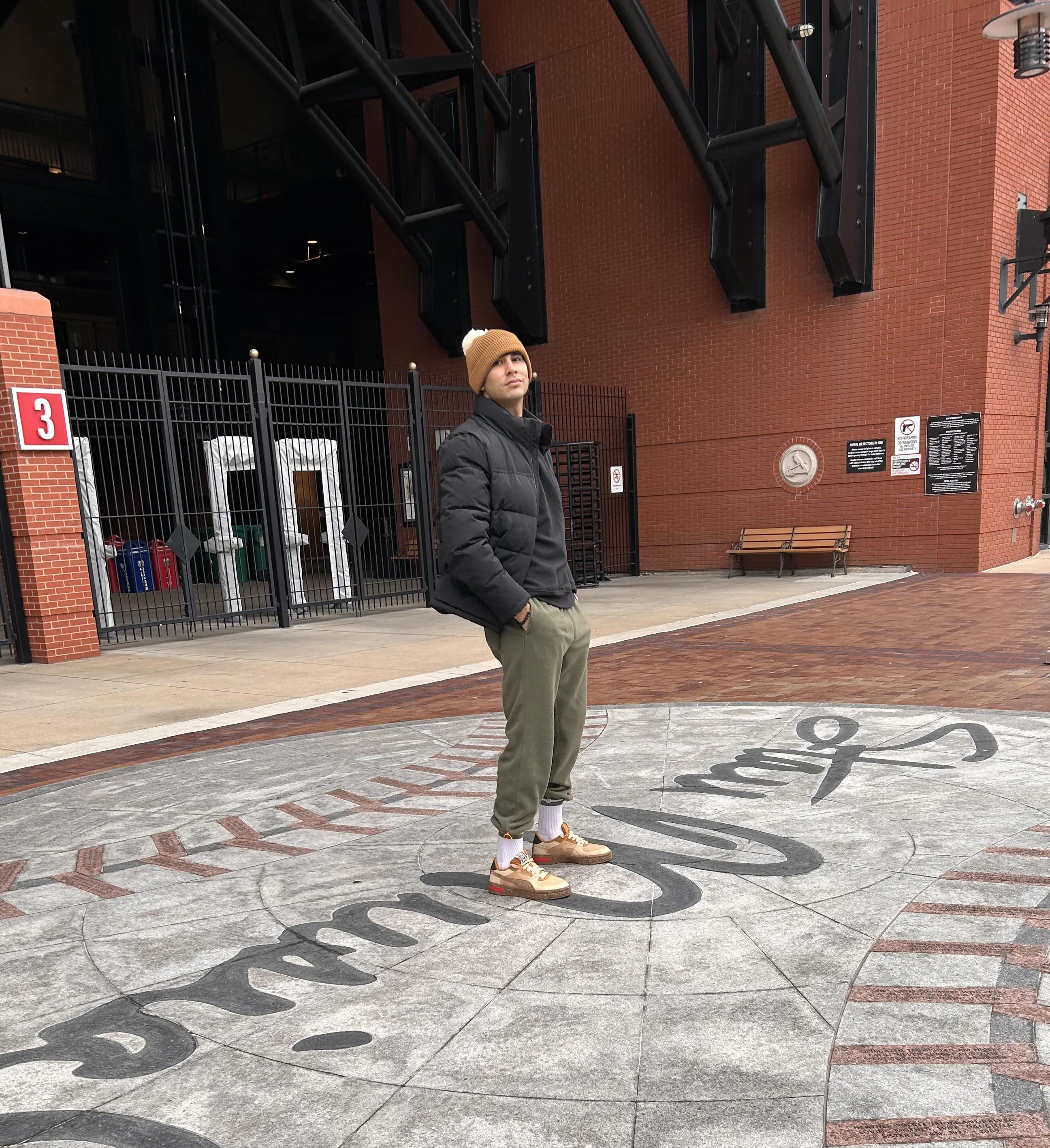 Latino, 28, Looking 😈