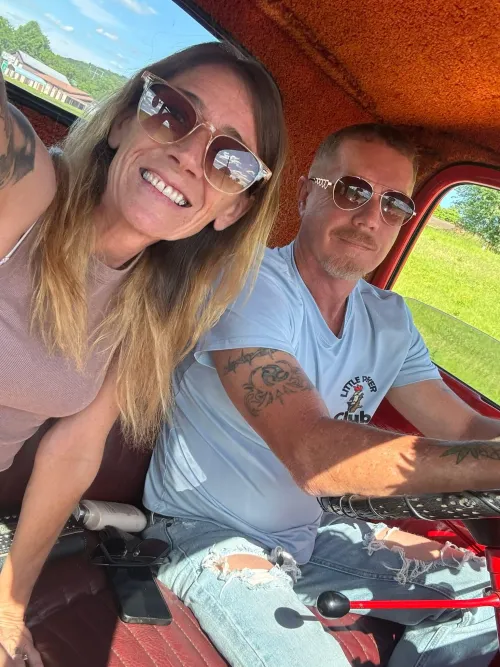 M45 f36 👀 single single bi male for new years eve party