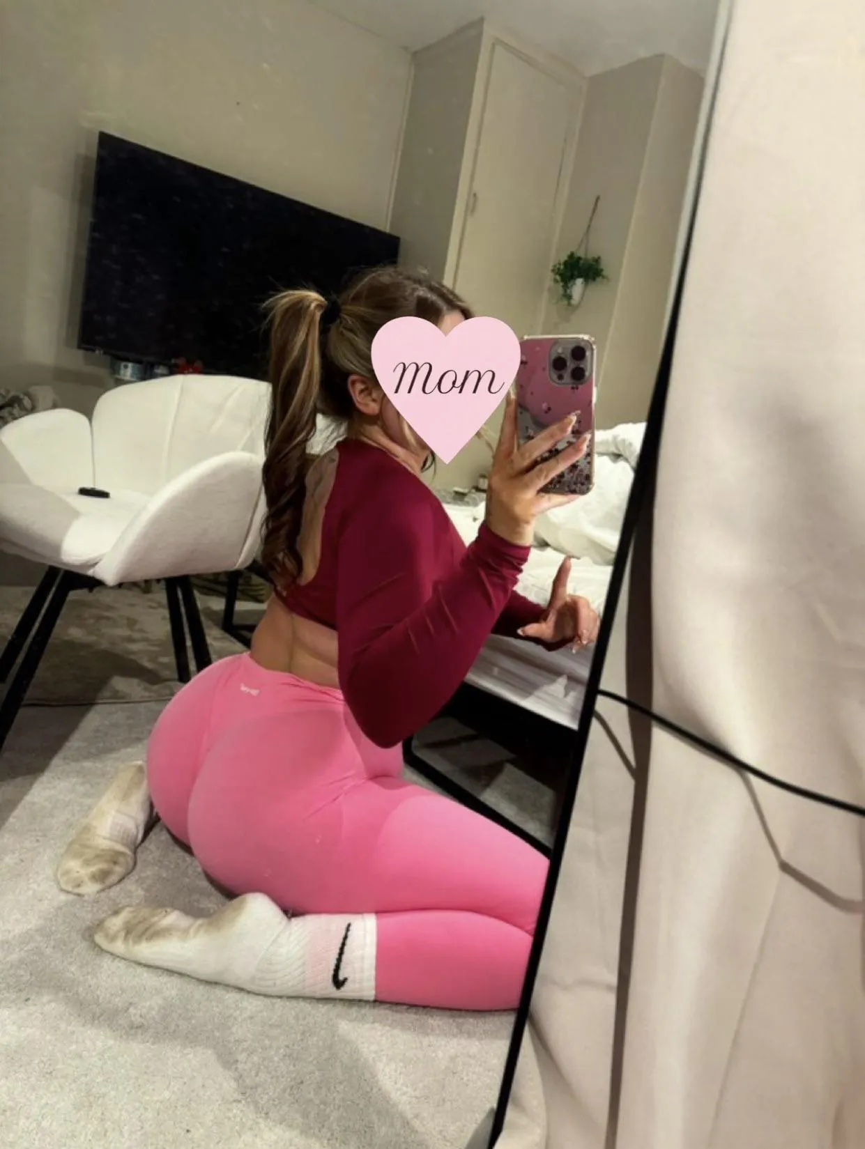 It’s so old I haven’t taken these socks off in 4 days 😒