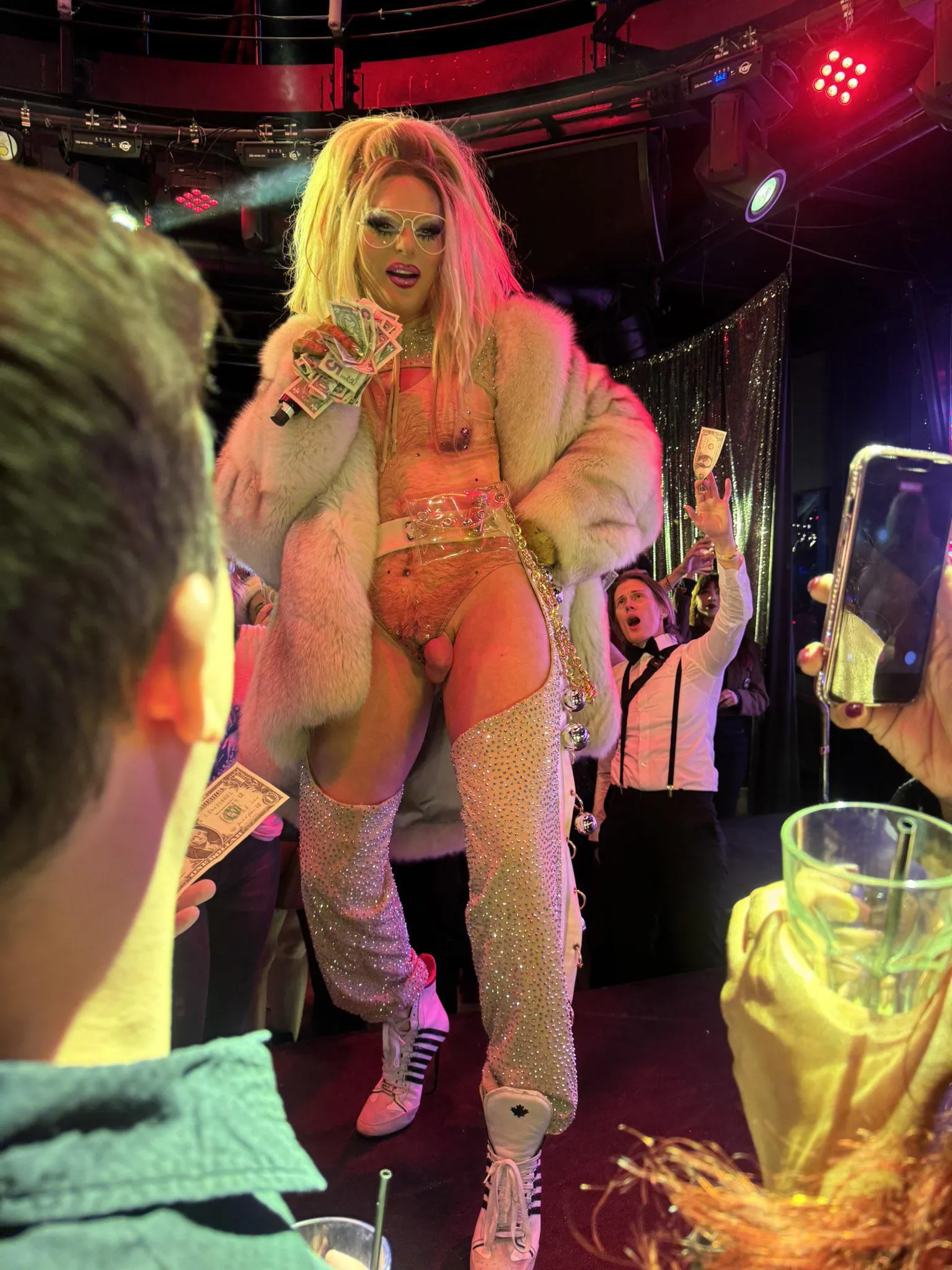 Willam’s balls via X (twitter)