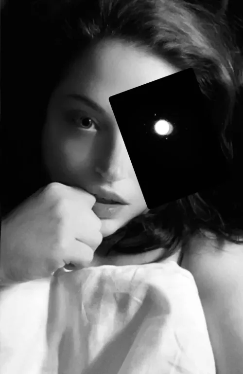 [F] ull moon tonight. She awakens what I keep buried. Desire lingers in the dark, slow and deliberate. I don’t chase it. I let it find me.